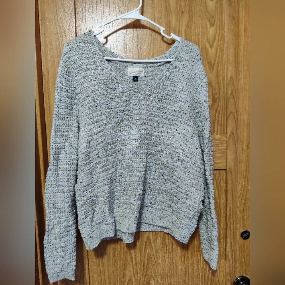 Universal Thread Sweater Size Medium EUC